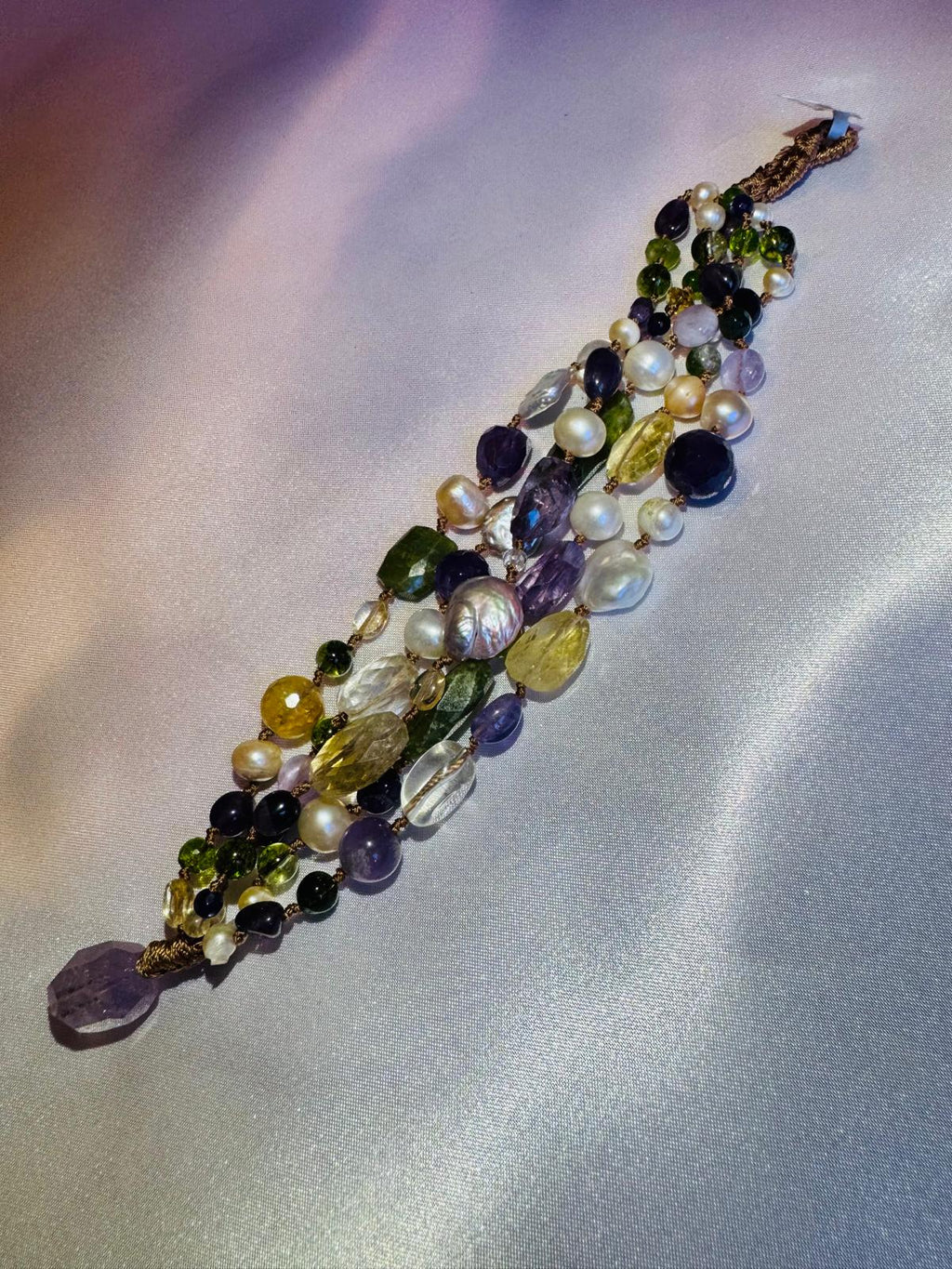 Multicolored beaded bracelet