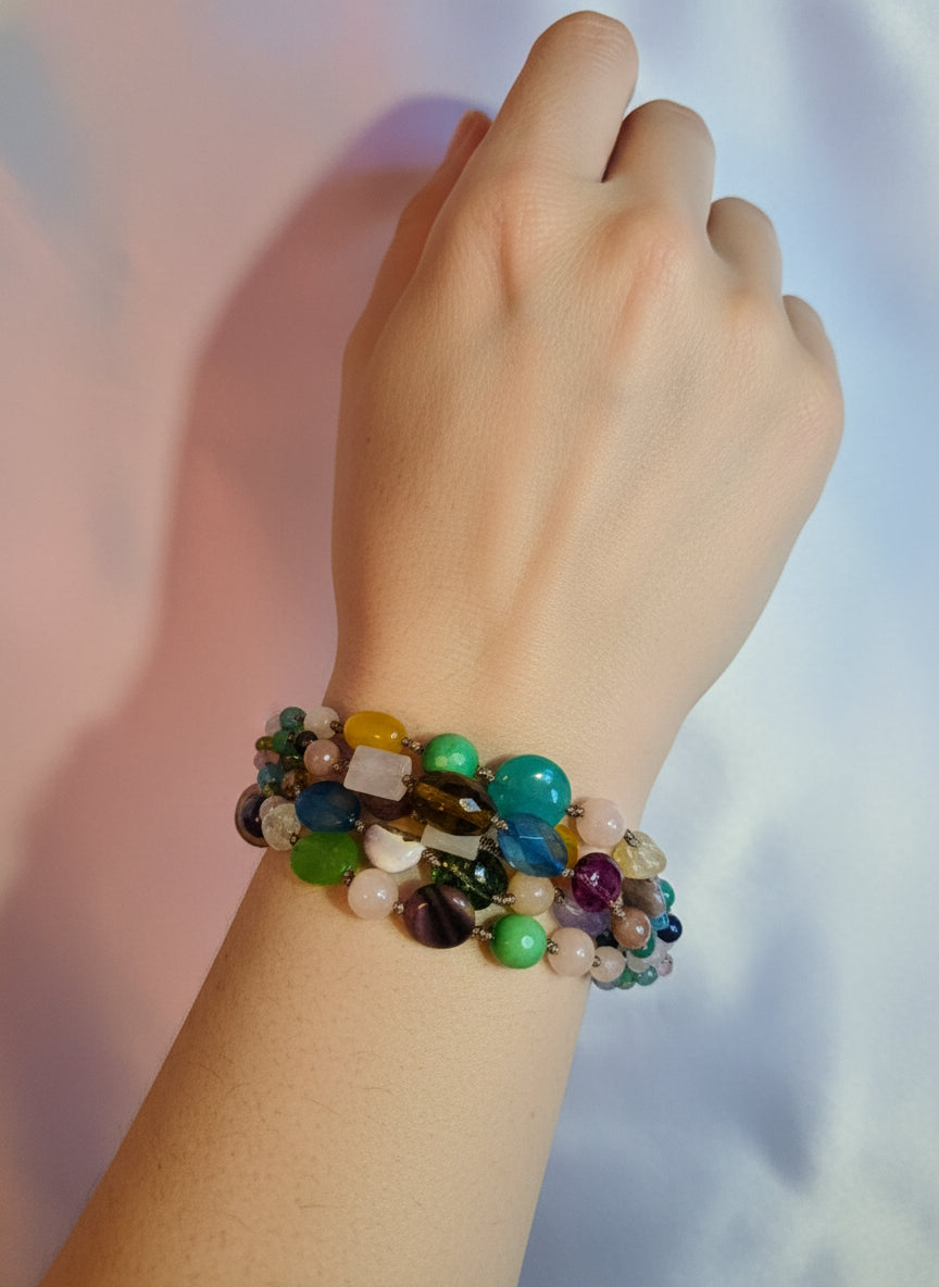 Multicolored beaded bracelet