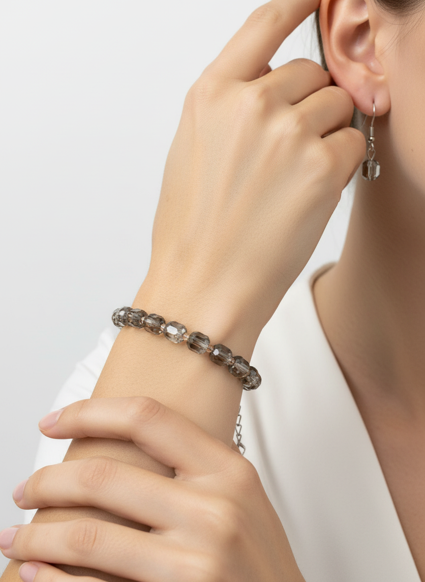 Bracelet et boucles d'oreilles en cristal de verre gris fumé perlé avec chaîne métallique argentée
