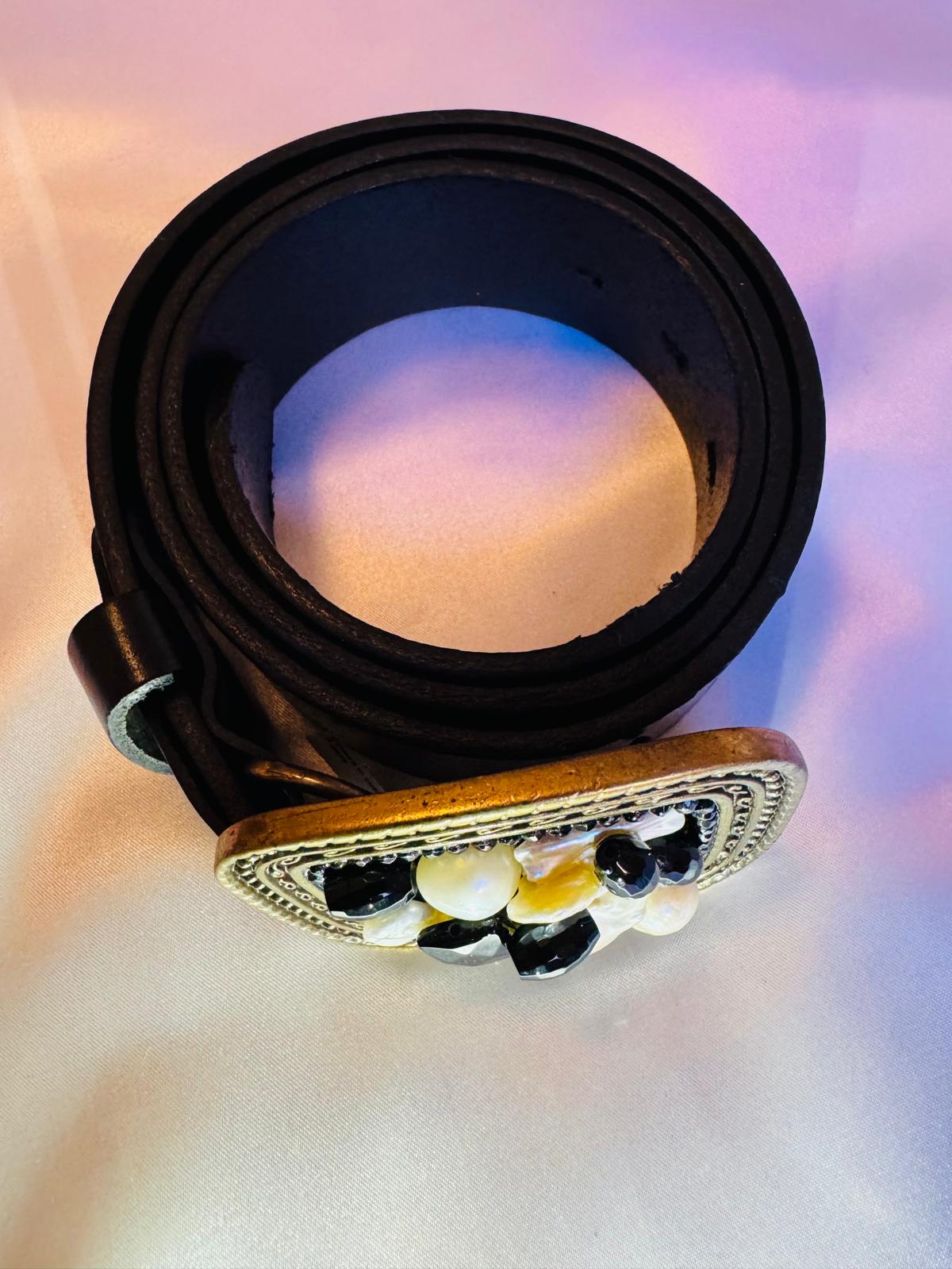 Leather belt, metal buckle, river pearls and onyx