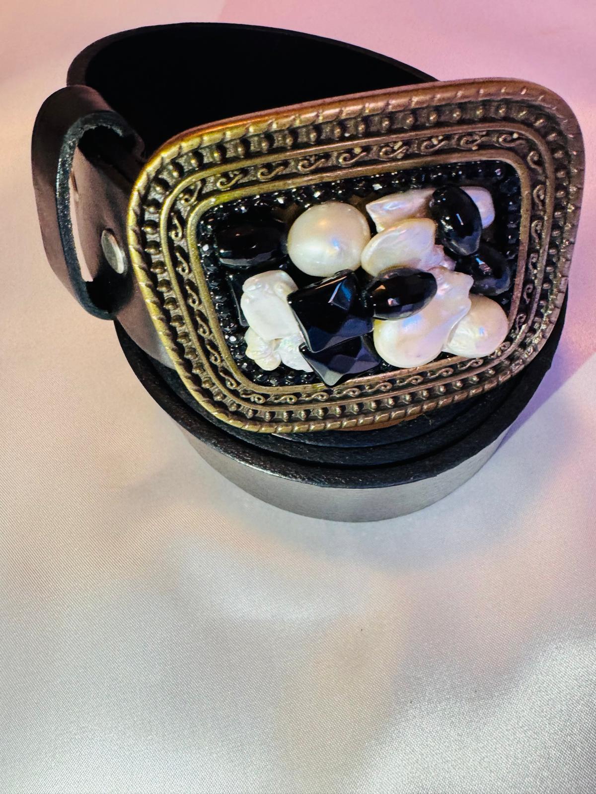 Leather belt, metal buckle, river pearls and onyx