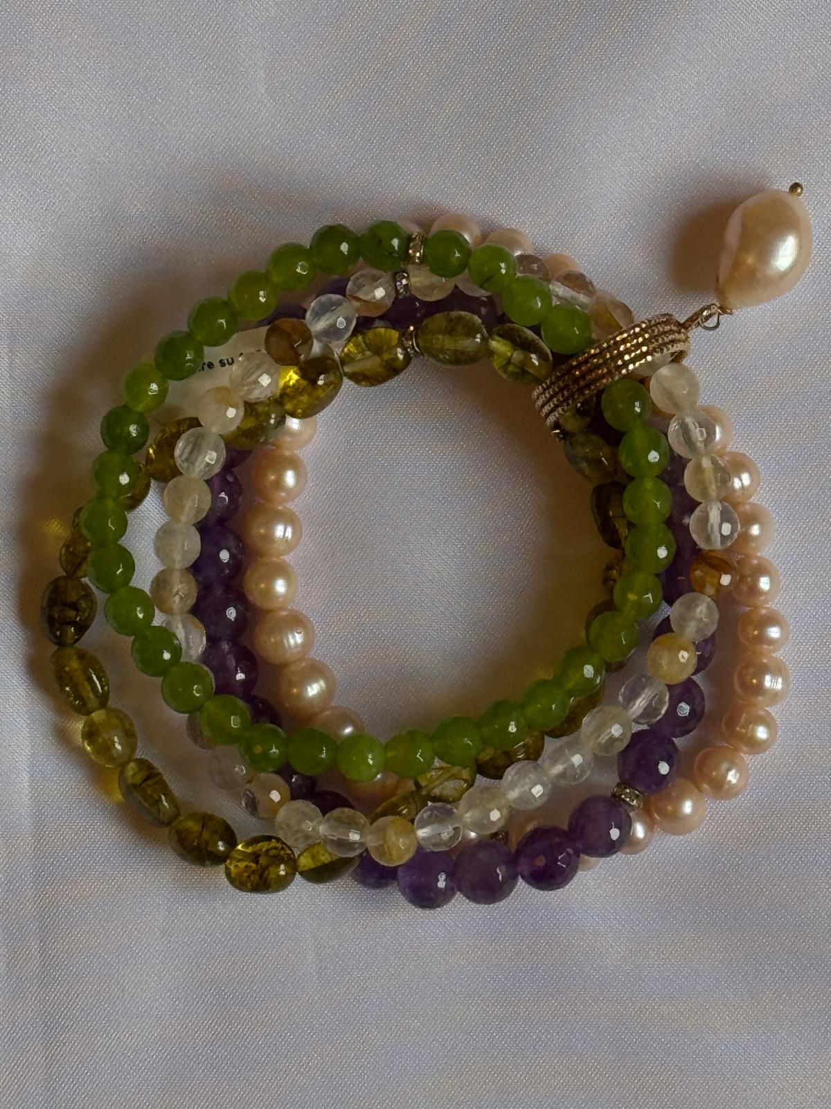 Bracciale multifilo in agata verde, quarzo citrino, peridoto, ametista e perle d'acqua dolce