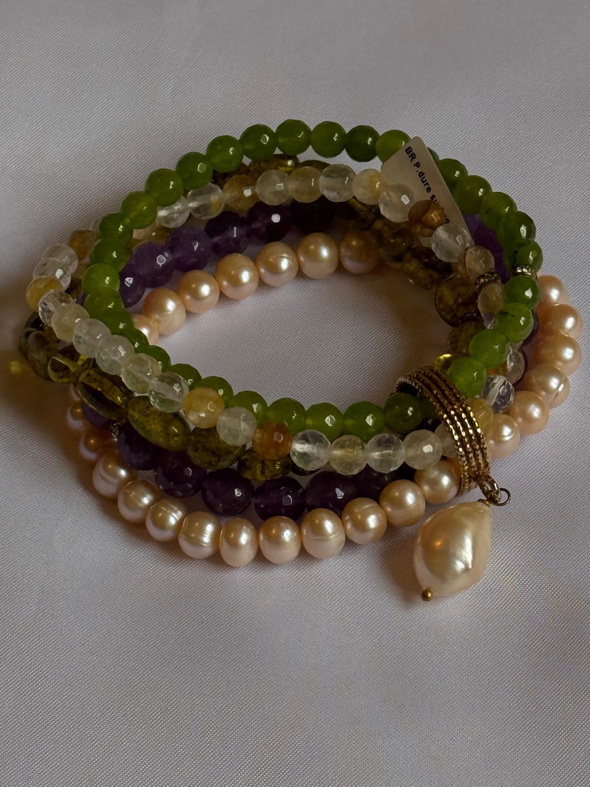 Bracciale multifilo in agata verde, quarzo citrino, peridoto, ametista e perle d'acqua dolce