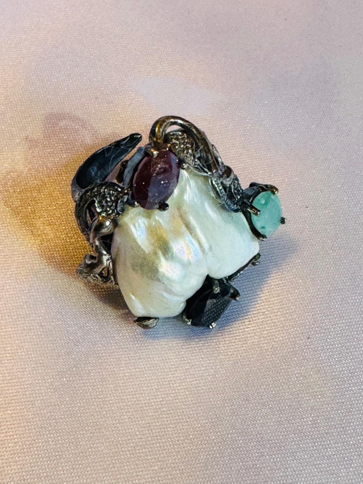 Royal Detailed River Pearl Ring