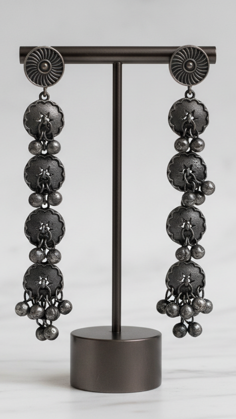 Boucles d'oreilles jhumka linéaires métalliques oxydées